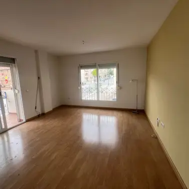 Продажа апартаментов на среднем этаже в Estepona