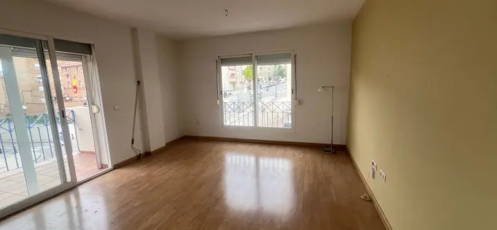 Продажа апартаментов на среднем этаже в Estepona 3