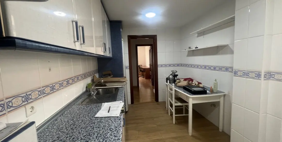 Продажа апартаментов на среднем этаже в Estepona 14