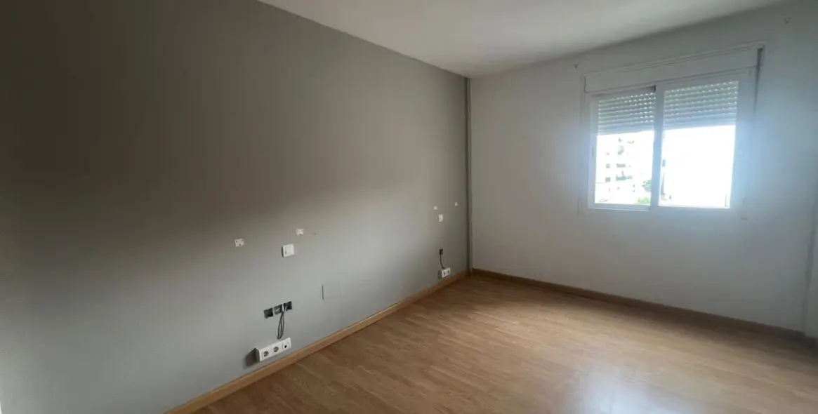 Продажа апартаментов на среднем этаже в Estepona 23