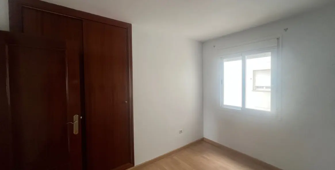 Продажа апартаментов на среднем этаже в Estepona 29