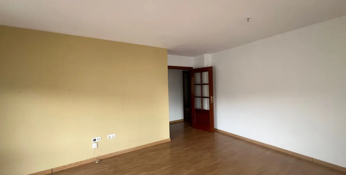 Продажа апартаментов на среднем этаже в Estepona 34