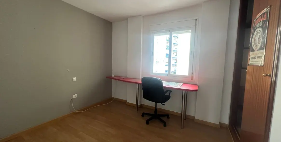 Продажа апартаментов на среднем этаже в Estepona 45