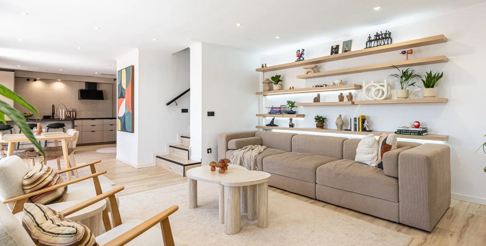 Sale of middle floor apartment in La Duquesa 4