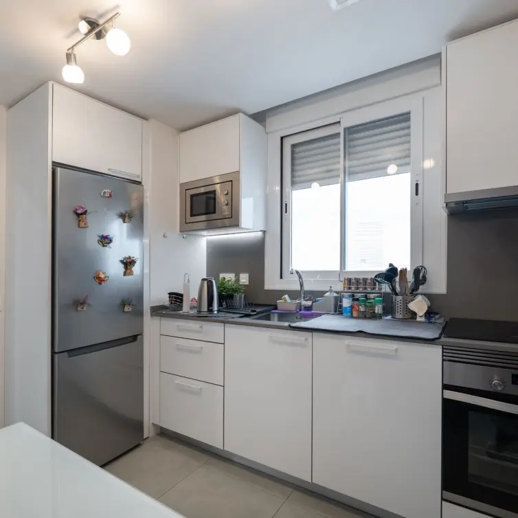 Venta de apartamento en planta media en Nueva Andalucía
