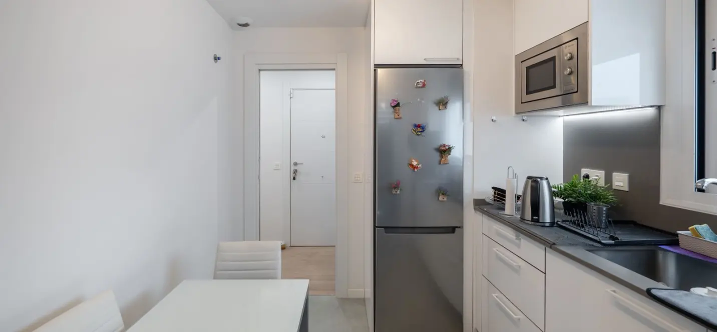Venta de apartamento en planta media en Nueva Andalucía 4