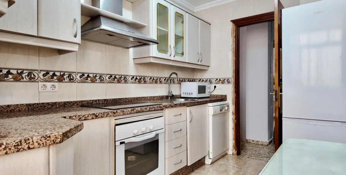 Продажа апартаментов на среднем этаже в Málaga 31