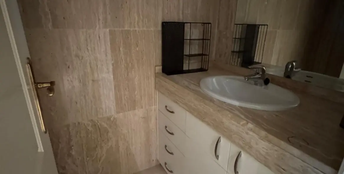 Venta de apartamento en planta baja en Elviria 5