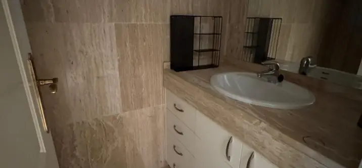 Venta de apartamento en planta baja en Elviria 4