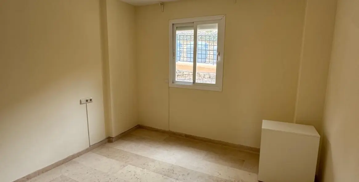 Venta de apartamento en planta baja en Elviria 15