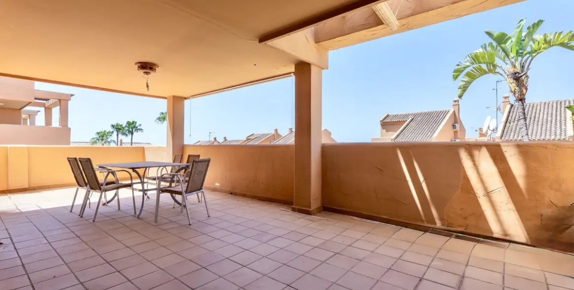Venta de apartamento en planta baja en Elviria 21