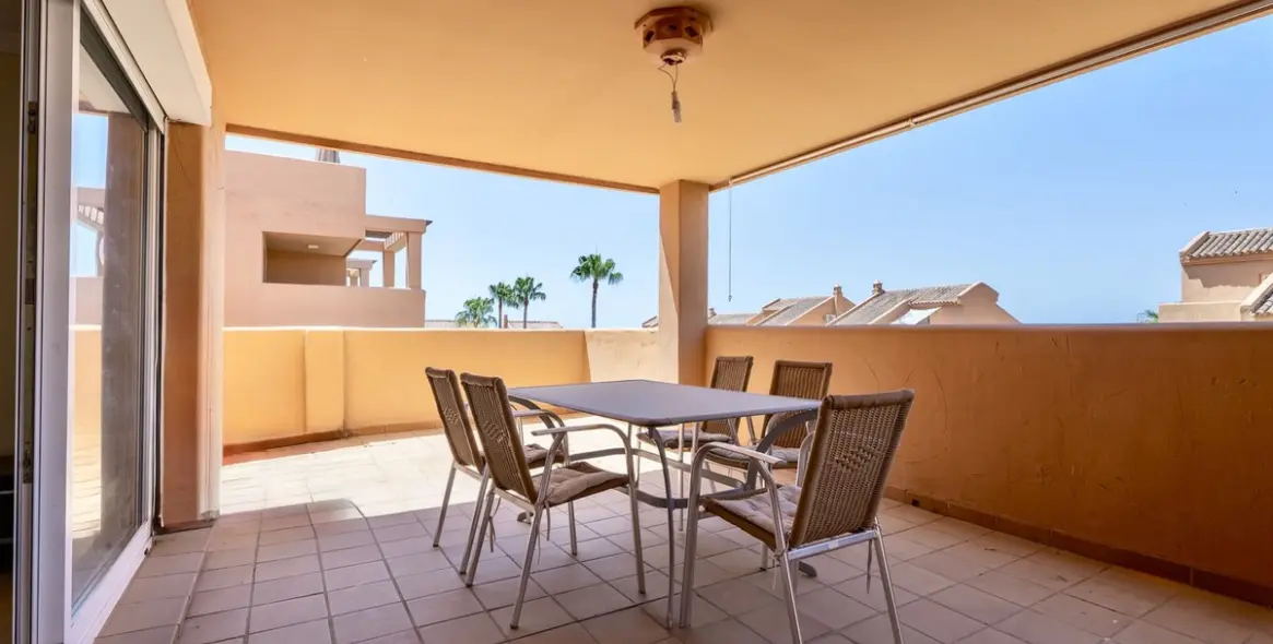 Venta de apartamento en planta baja en Elviria 23