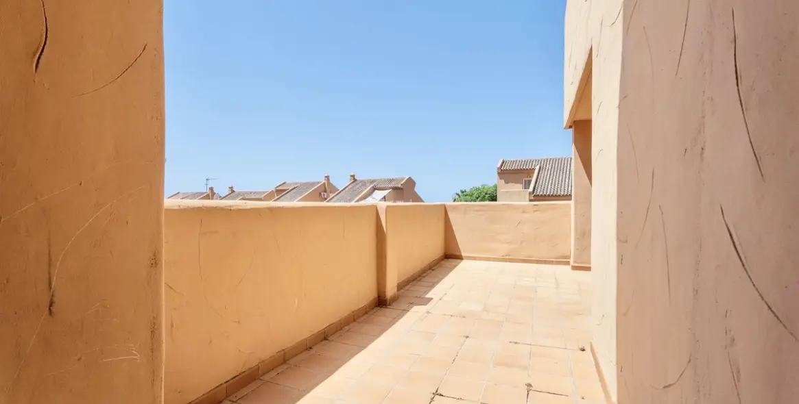 Venta de apartamento en planta baja en Elviria 26