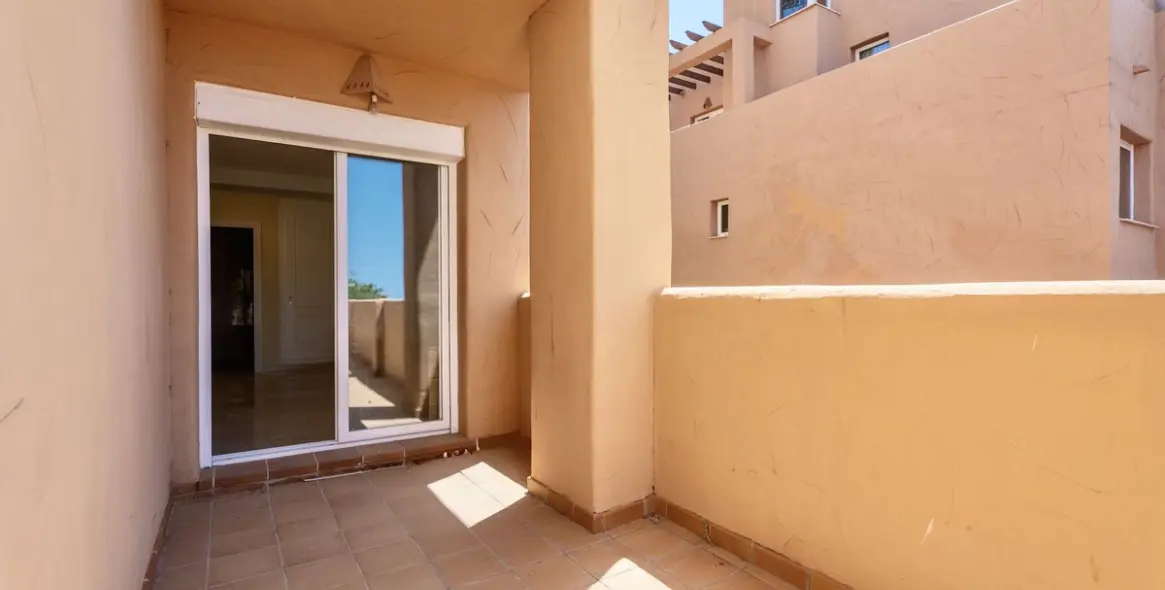 Venta de apartamento en planta baja en Elviria 27