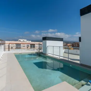 Продажа апартаментов на среднем этаже в Málaga Centro
