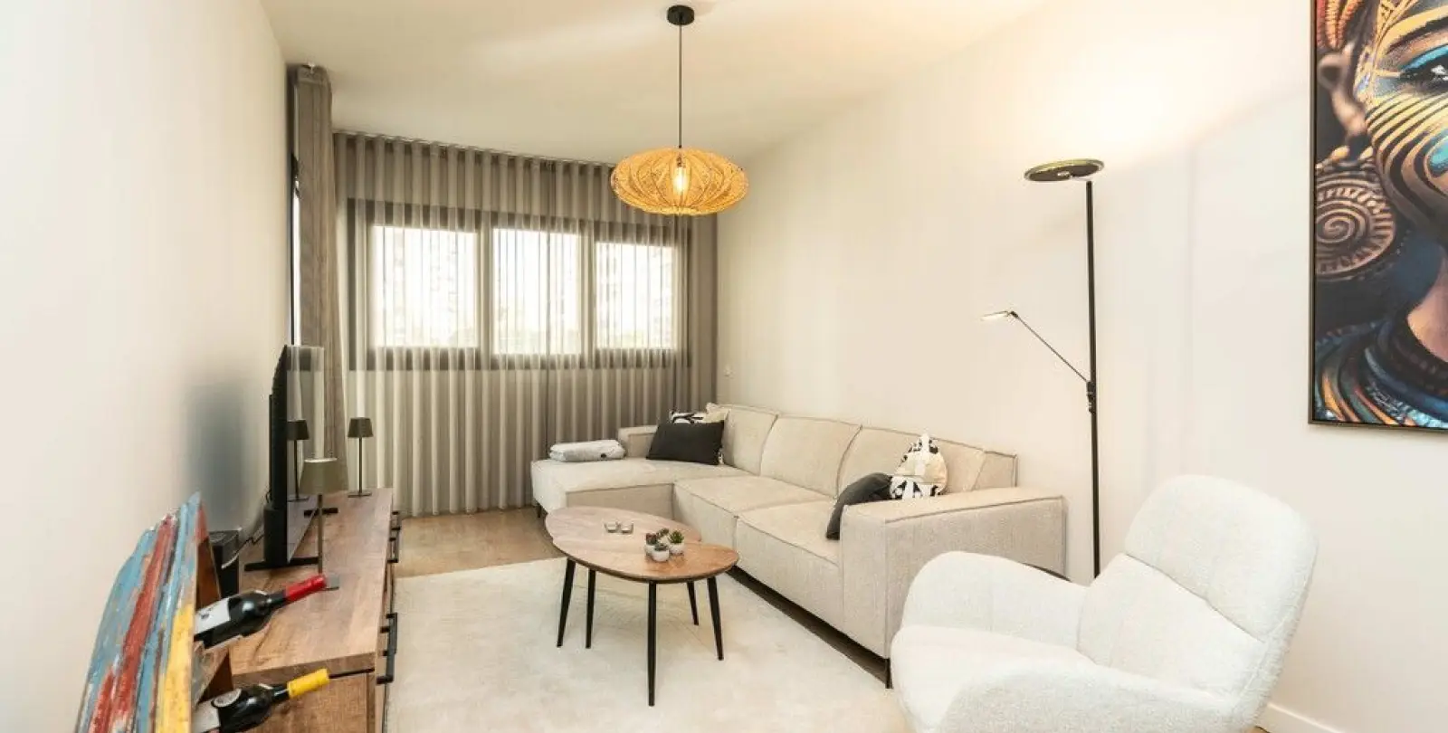 Продажа апартаментов на среднем этаже в Málaga Centro 13