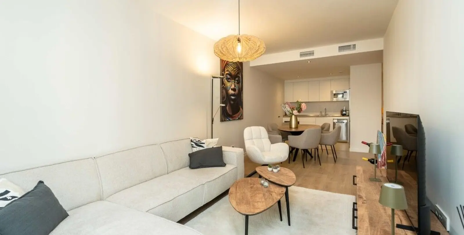Продажа апартаментов на среднем этаже в Málaga Centro 18