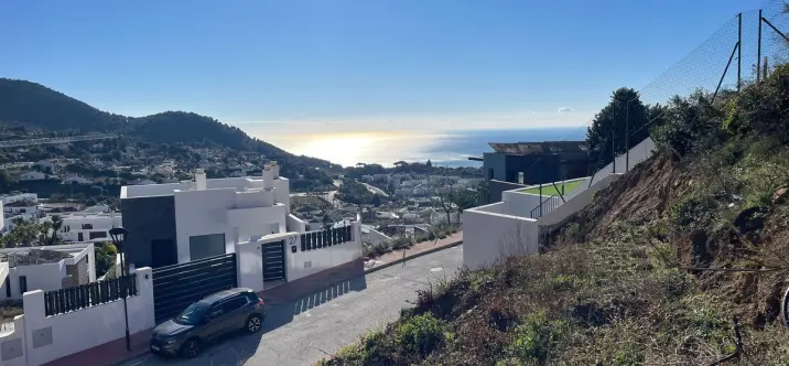 Продажа  жилого участка в Mijas 4