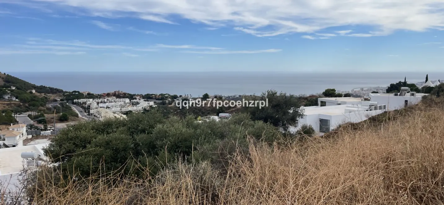 Venta de parcela residencial en Mijas 1