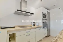 Image 9 thumb
