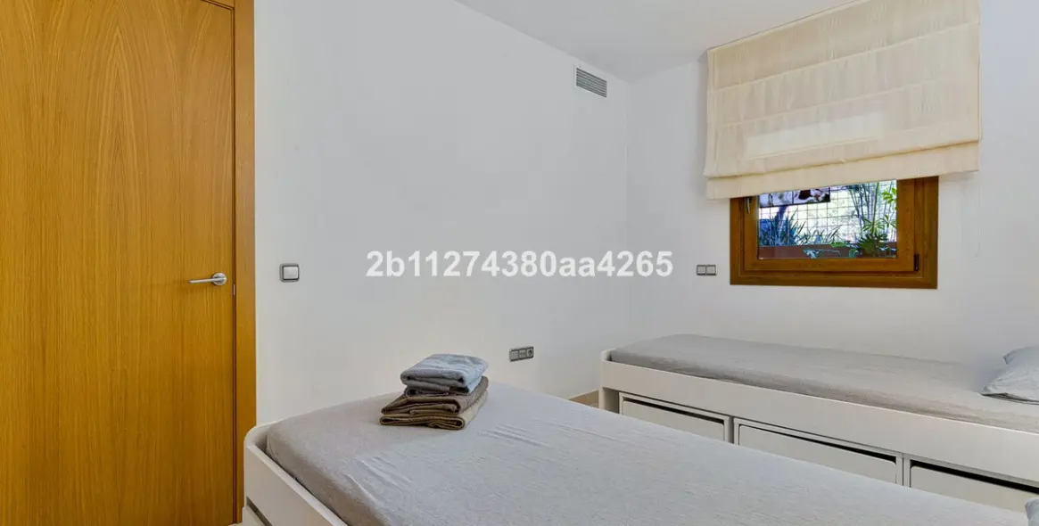 Sale of ground floor apartment in Benalmadena 16