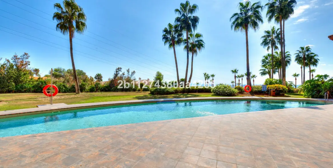 Sale of ground floor apartment in Benalmadena 18