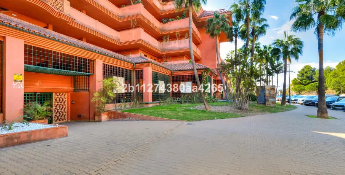 Sale of ground floor apartment in Benalmadena 20