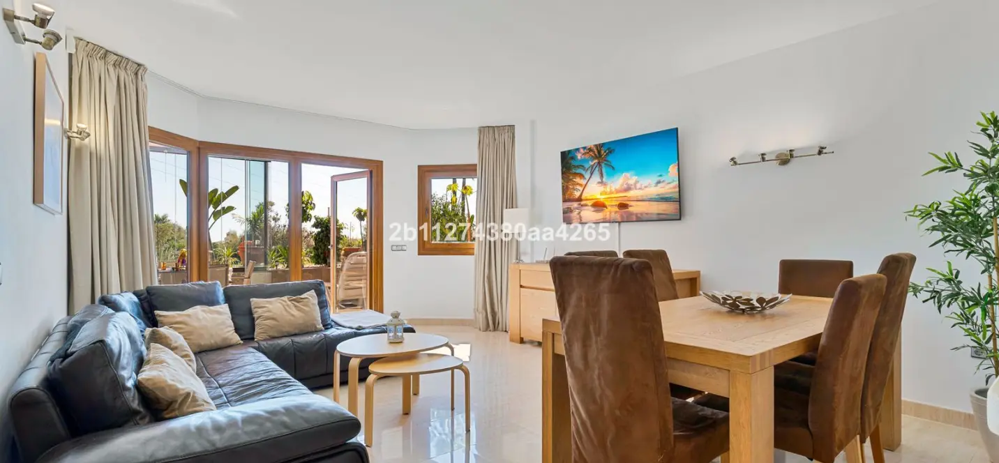 Venta de apartamento en planta baja en Benalmadena 2