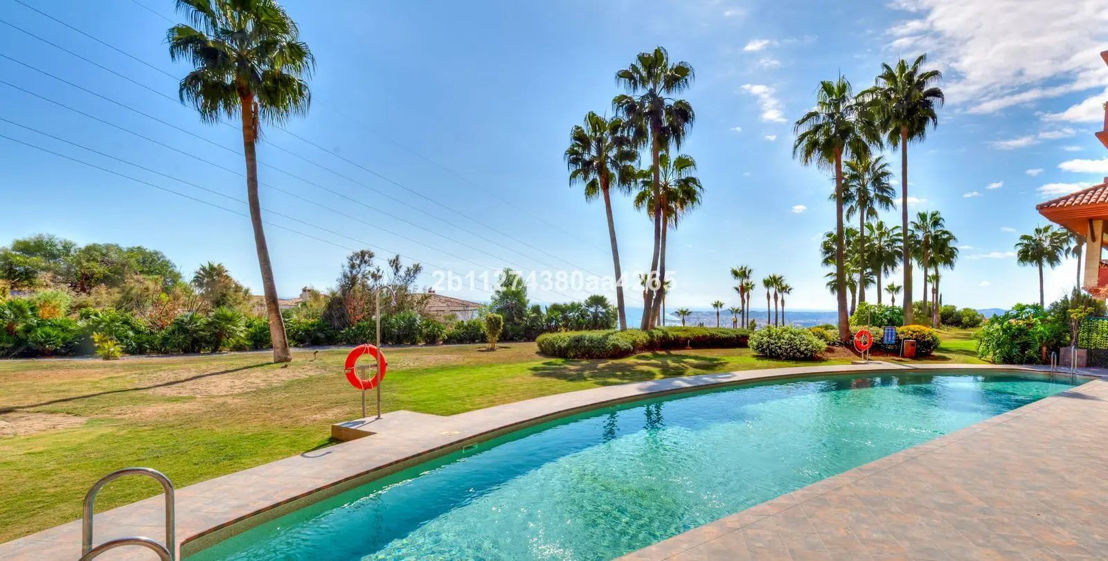 Sale of ground floor apartment in Benalmadena 6