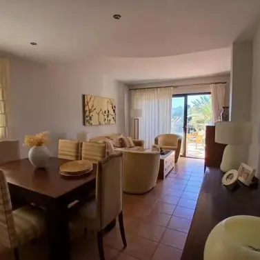 Sale of middle floor apartment in Río Real