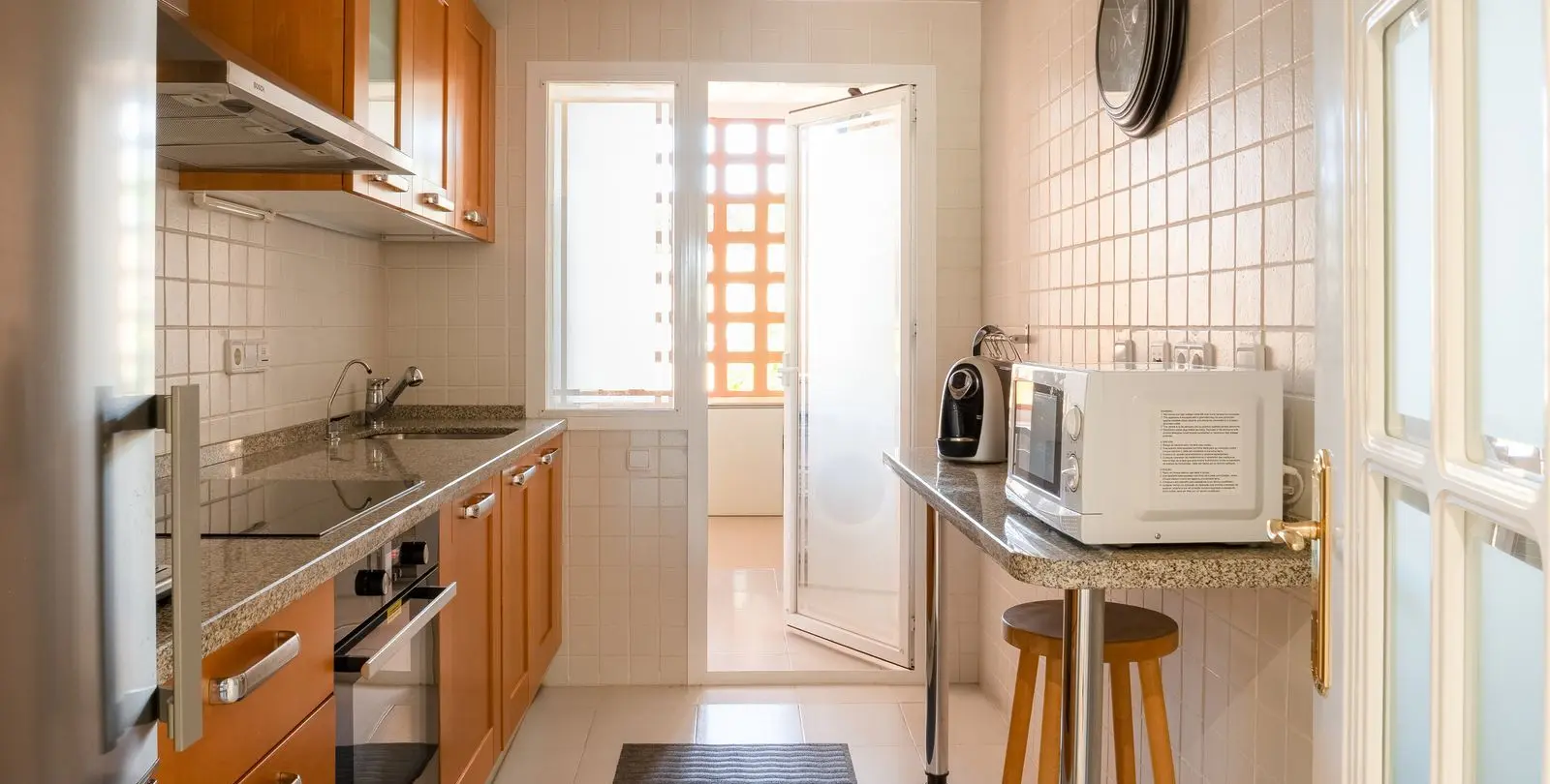 Venta de apartamento en planta media en Los Arqueros 18