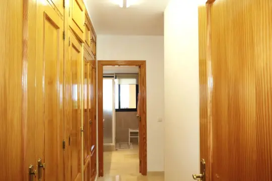 Image 4 thumb