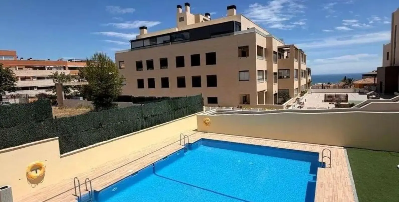 Sale of ground floor apartment in El Pinillo 3
