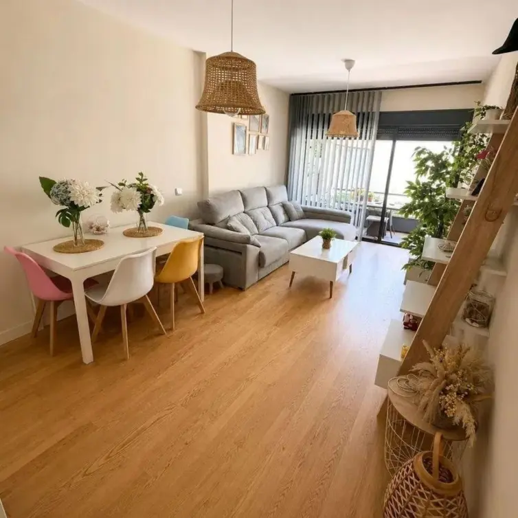 Sale of ground floor apartment in El Pinillo