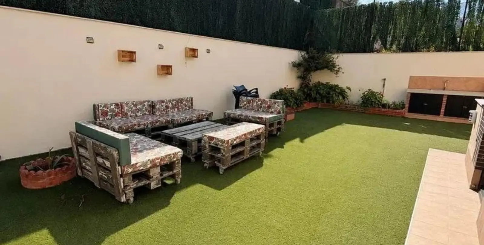 Sale of ground floor apartment in El Pinillo 10