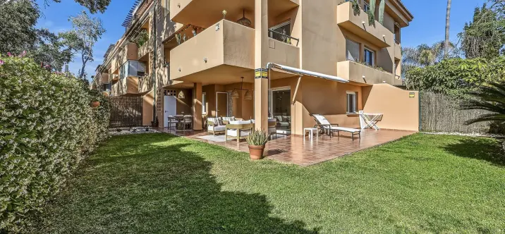Sale of ground floor apartment in Las Chapas 3