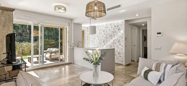 Sale of ground floor apartment in Las Chapas 4