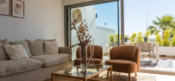Sale of ground floor apartment in Estepona 1