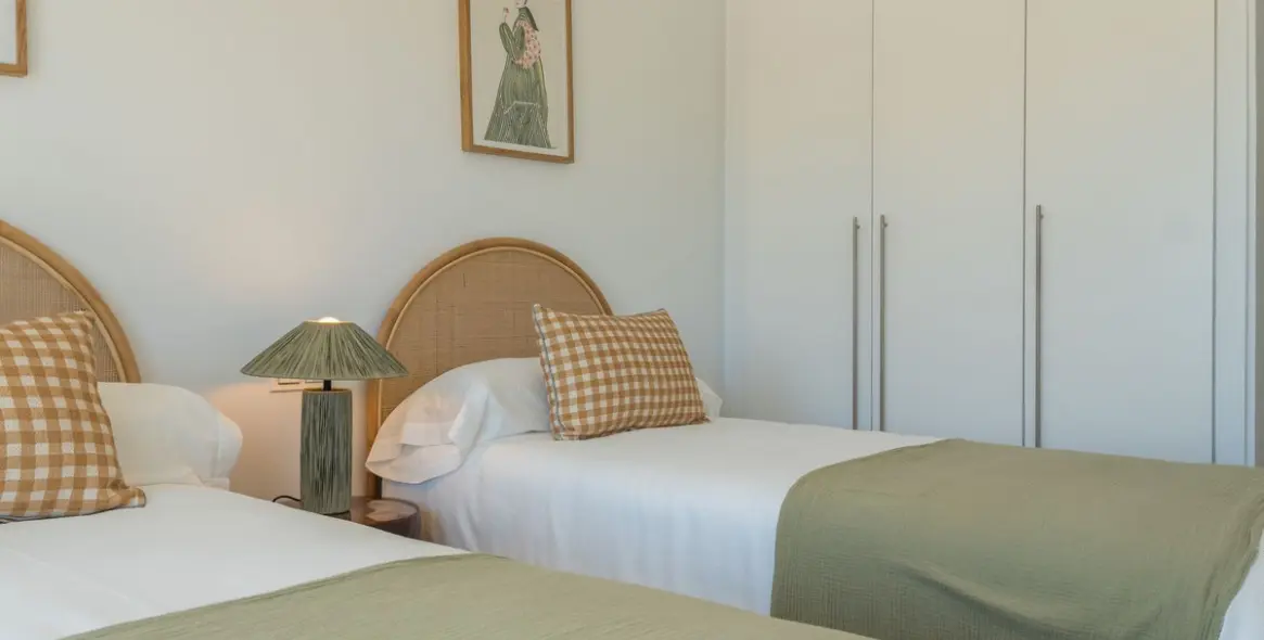 Sale of ground floor apartment in Estepona 7
