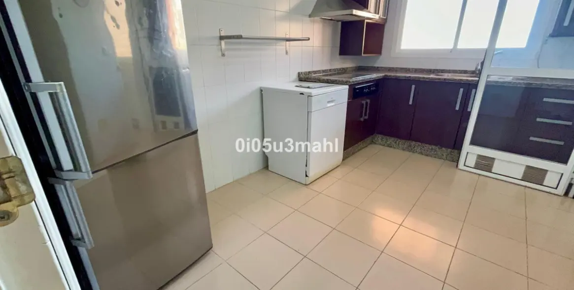 Sale of middle floor apartment in El Palo 12