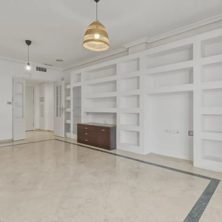 Venta de apartamento en planta baja en The Golden Mile