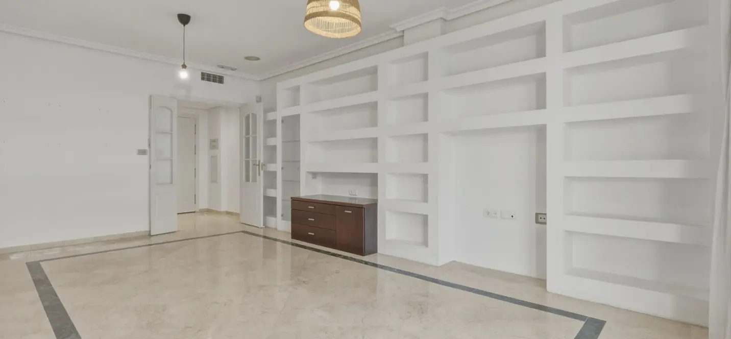 Venta de apartamento en planta baja en The Golden Mile 3