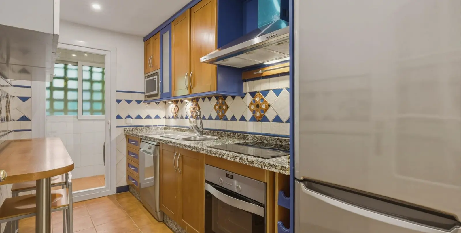 Sale of ground floor apartment in The Golden Mile 10