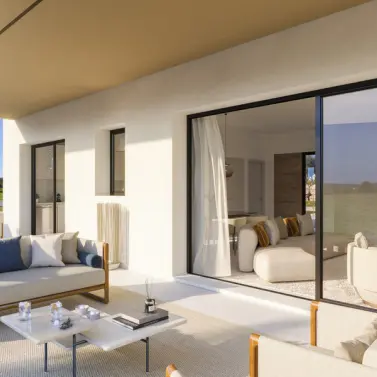 Продажа дома на две семьи в Estepona
