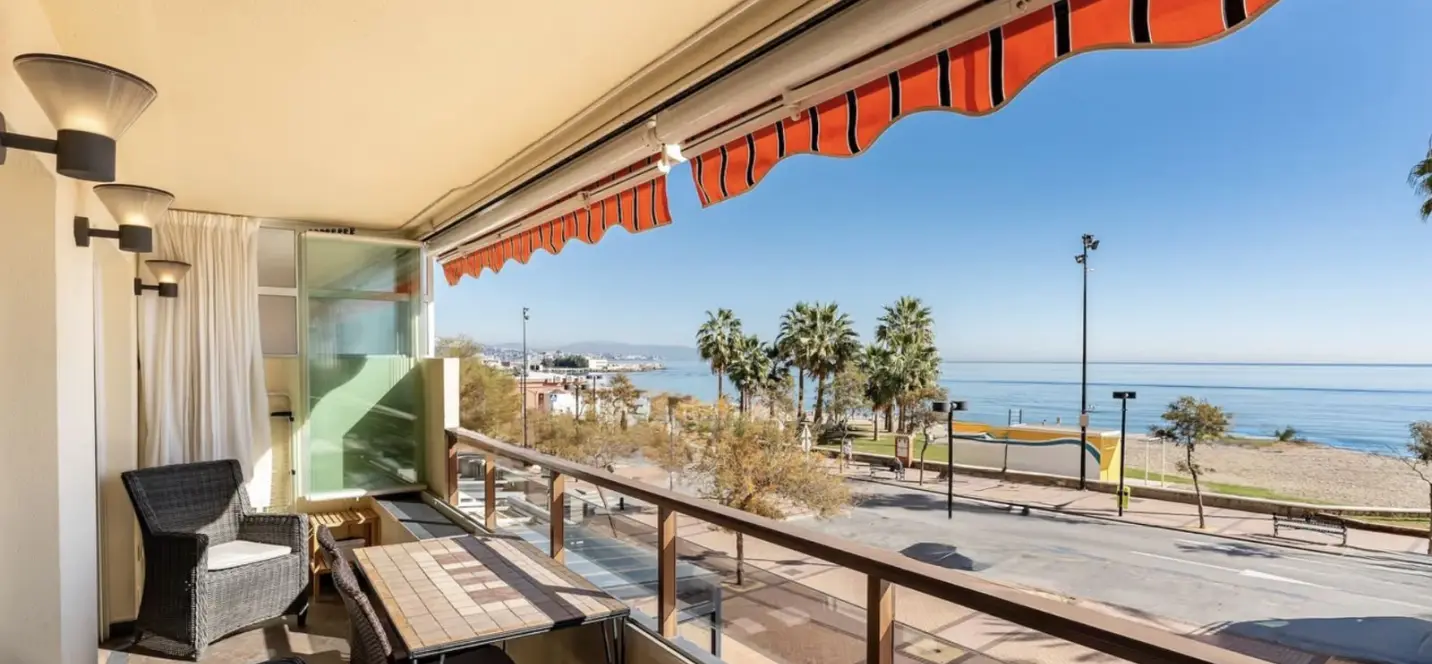 Продажа апартаментов на среднем этаже в Fuengirola 0