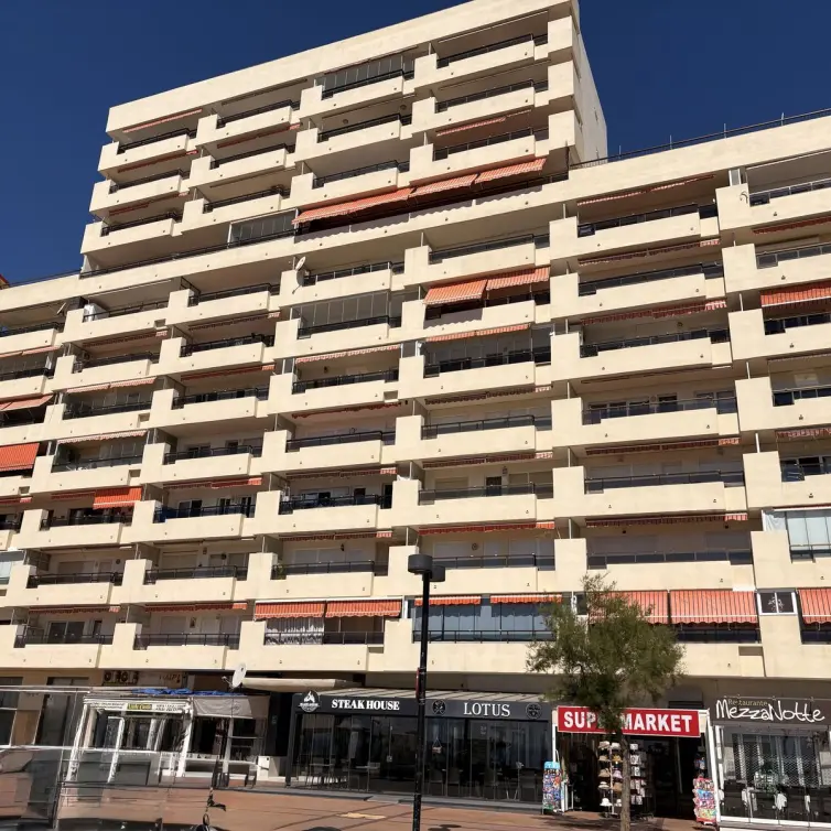 Продажа апартаментов на среднем этаже в Fuengirola