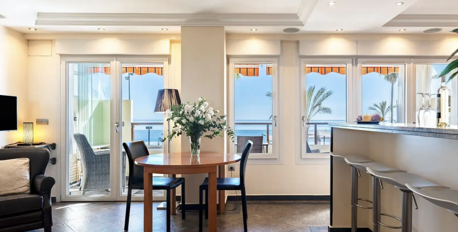 Sale of middle floor apartment in Fuengirola 8