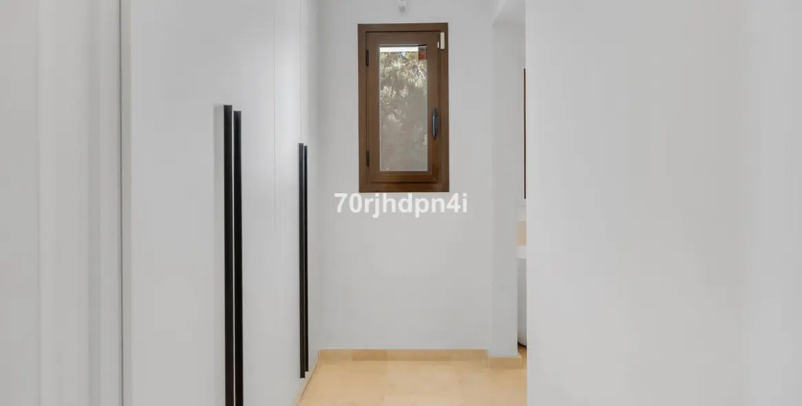 Продажа апартаментов на первом этаже в Estepona 9