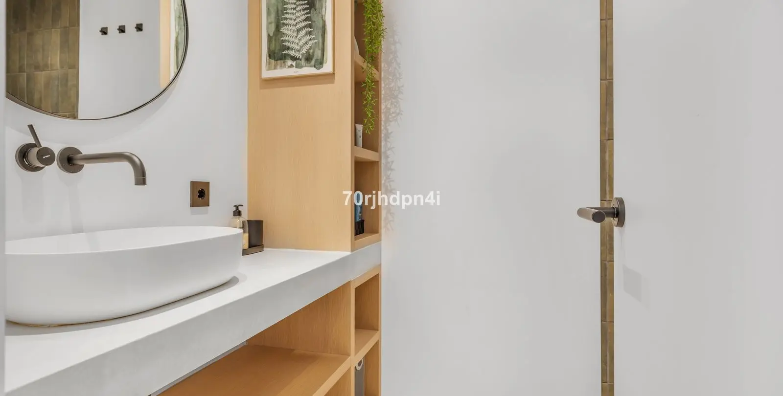 Sale of ground floor apartment in Estepona 3