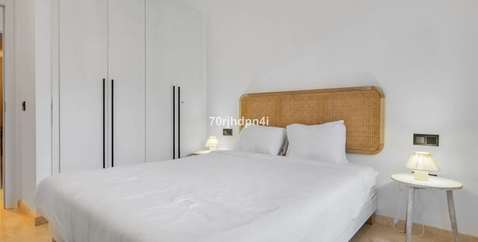 Sale of ground floor apartment in Estepona 5